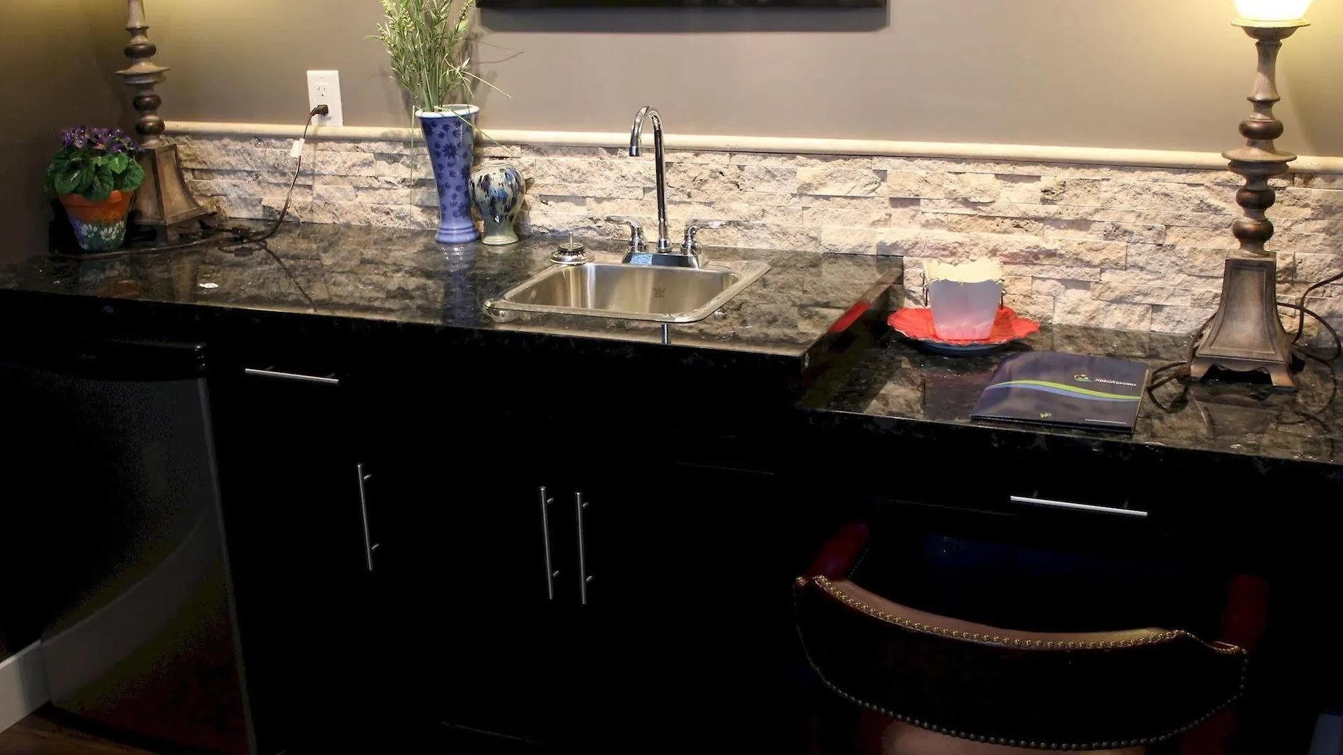 Brookside Inn Boutique Hotel Abbotsford Kanada